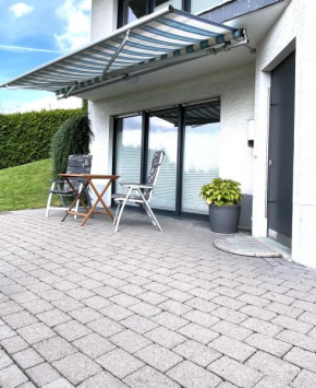 Fewo Arnsberg-Müschede / eigener Eingang mit Terrasse und Fernblick